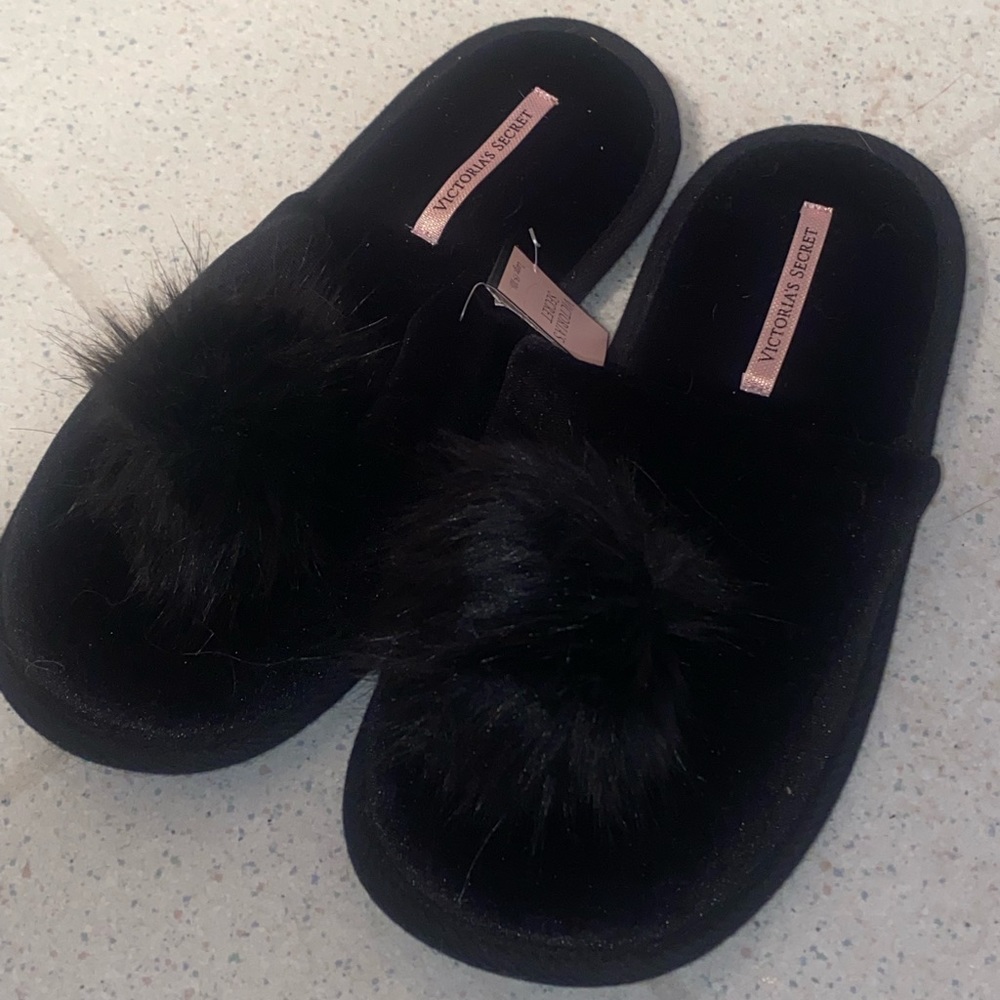 Victoria's Secret Black Furry Slippers - Picture 1 of 3